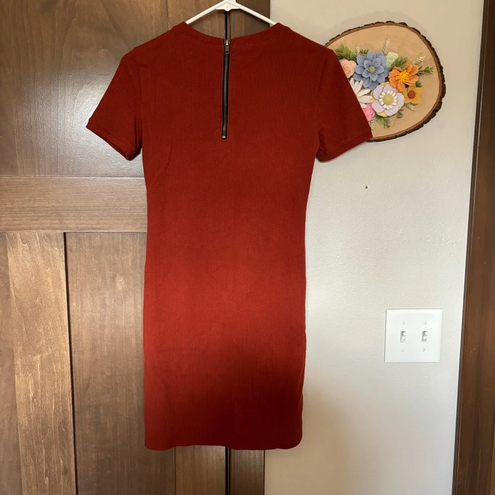 Forever 21 Fitted Ribbed Bodycon Dress Red Orange Size S - Picture 2 of 4